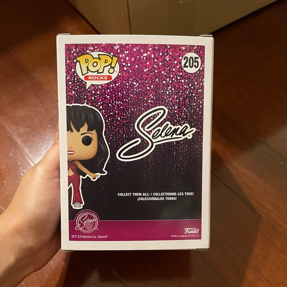 Selena Funko Pop - Picture 2 of 2